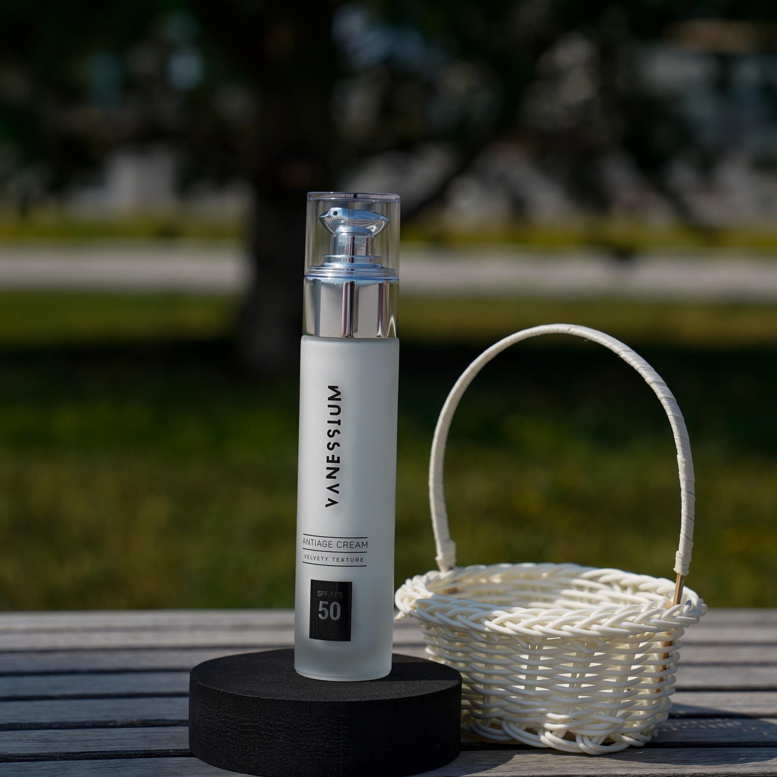 Protección Solar Antiage SPF50